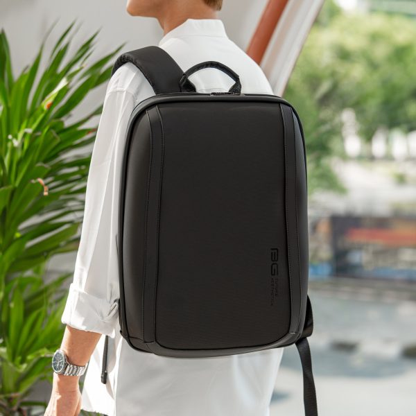 Balo laptop thiết kế đơn giản